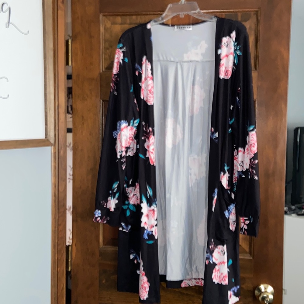 Women’s long sleeve floral cardigan/cover up size XL - Picture 1 of 6